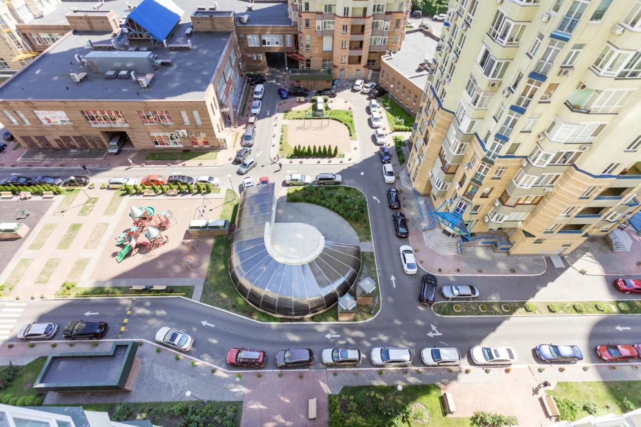 Navit Apartments With Breakfast,Near The Railway Station, The City Center, The Park Kiev Buitenkant foto
