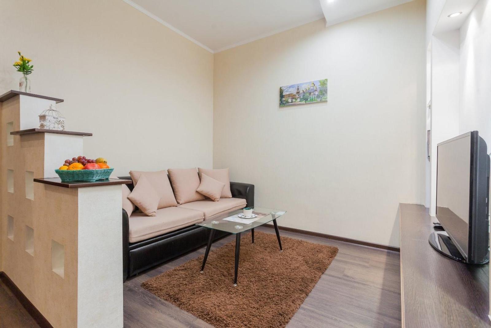 Navit Apartments With Breakfast,Near The Railway Station, The City Center, The Park Kiev Buitenkant foto